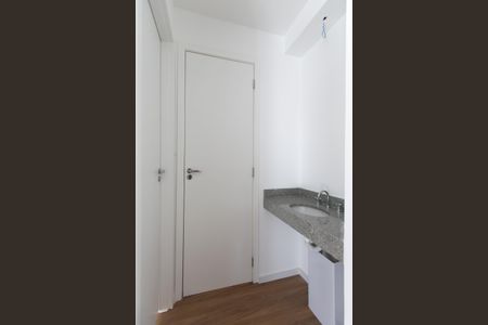 Apartamento à venda com 33m², 2 quartos e sem vaga Apartamento à venda com 33m², 2 quartos e sem vagaBanheiro Social