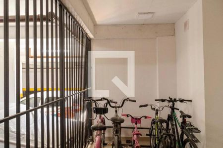 Apartamento à venda com 33m², 2 quartos e sem vaga Apartamento à venda com 33m², 2 quartos e sem vagaÁrea comum - Bicicletário