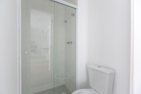 Apartamento à venda com 33m², 2 quartos e sem vaga Apartamento à venda com 33m², 2 quartos e sem vagaBanheiro Social