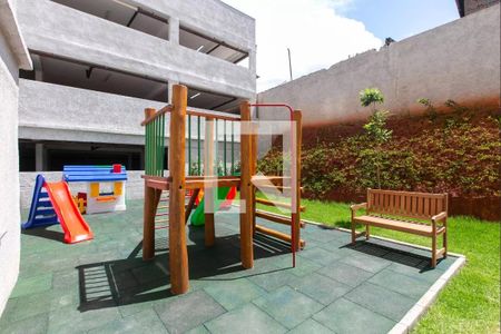 Apartamento à venda com 33m², 2 quartos e sem vaga Apartamento à venda com 33m², 2 quartos e sem vagaÁrea comum - Playground