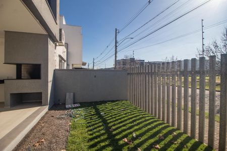 Casa à venda com 184m², 3 quartos e 2 vagas Casa à venda com 184m², 3 quartos e 2 vagasQuintal