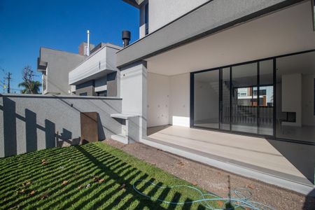 Casa à venda com 184m², 3 quartos e 2 vagas Casa à venda com 184m², 3 quartos e 2 vagasQuintal