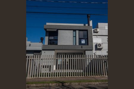 Casa à venda com 184m², 3 quartos e 2 vagas Casa à venda com 184m², 3 quartos e 2 vagasPlaca