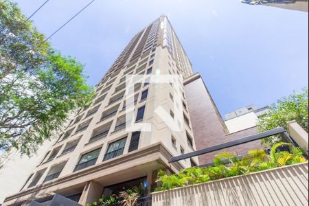 Apartamento à venda com 42m², 1 quarto e 1 vaga Apartamento à venda com 42m², 1 quarto e 1 vagaFachada