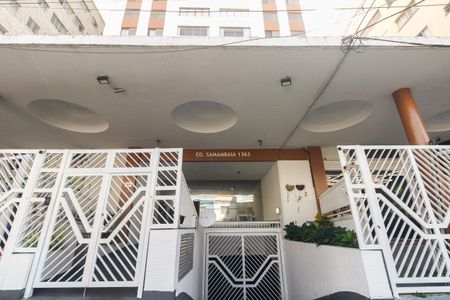 Apartamento à venda com 96m², 3 quartos e 1 vaga Apartamento à venda com 96m², 3 quartos e 1 vagaFachada