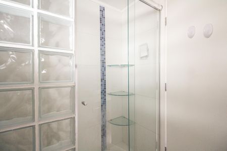 Apartamento à venda com 96m², 3 quartos e 1 vaga Apartamento à venda com 96m², 3 quartos e 1 vagaBanheiro