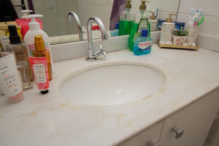 Apartamento à venda com 54m², 2 quartos e 1 vagaBanheiro