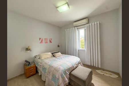 Casa à venda com 207m², 3 quartos e 4 vagasSuíte 3