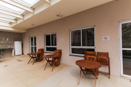 Apartamento para alugar com 38m², 1 quarto e 1 vaga Apartamento para alugar com 38m², 1 quarto e 1 vagaÁrea comum - Churrasqueira