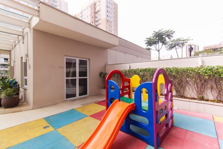 Apartamento para alugar com 38m², 1 quarto e 1 vaga Apartamento para alugar com 38m², 1 quarto e 1 vagaÁrea comum - Playground