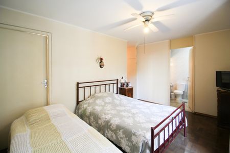 Apartamento à venda com 130m², 3 quartos e 1 vagaSuíte