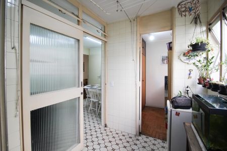 Apartamento à venda com 130m², 3 quartos e 1 vagaÁrea de Serviço