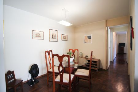 Apartamento à venda com 130m², 3 quartos e 1 vagaSala