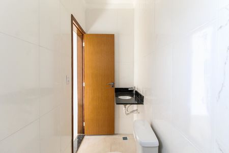 Apartamento à venda com 82m², 2 quartos e 2 vagas Apartamento à venda com 82m², 2 quartos e 2 vagasBanheiro da Suíte 1