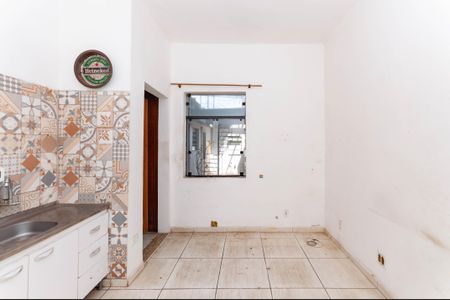 Cozinha de kitnet/studio para alugar com 1 quarto, 32m² em Vila Romana, São Paulo