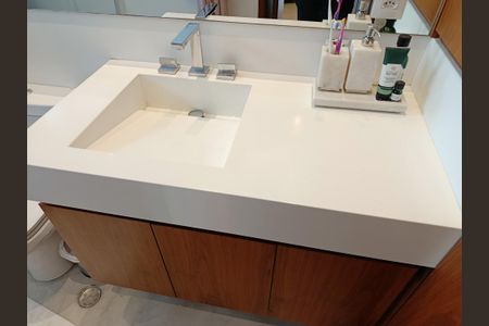 Apartamento à venda com 109m², 2 quartos e 2 vagasBanheiro da Suíte 2