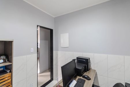 Casa para alugar com 125m², 4 quartos e 4 vagasEscritório