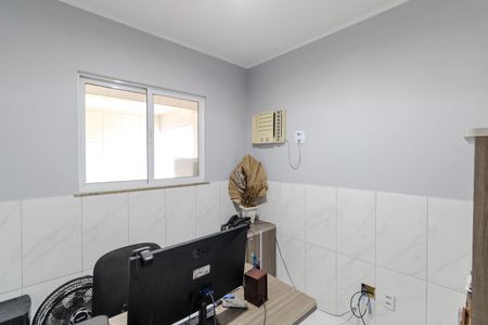 Casa para alugar com 125m², 4 quartos e 4 vagasEscritório