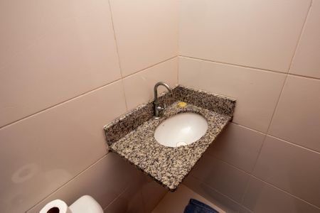 Apartamento para alugar com 60m², 2 quartos e 1 vagaBanheiro de Serviço