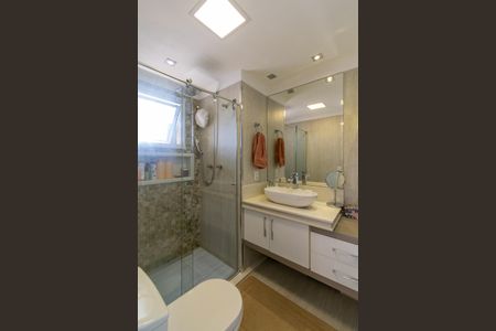 Apartamento à venda com 146m², 2 quartos e 2 vagasBanheiro da Suíte 1