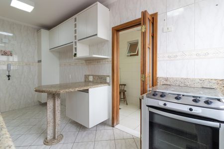 Apartamento à venda com 98m², 2 quartos e 1 vaga Apartamento à venda com 98m², 2 quartos e 1 vagaCozinha