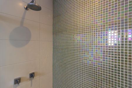 Apartamento à venda com 98m², 2 quartos e 1 vaga Apartamento à venda com 98m², 2 quartos e 1 vagaBanheiro da Suíte