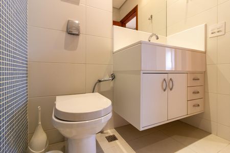 Apartamento à venda com 98m², 2 quartos e 1 vaga Apartamento à venda com 98m², 2 quartos e 1 vagaBanheiro