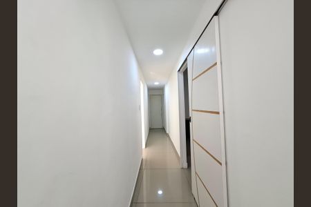Apartamento à venda com 107m², 3 quartos e 1 vaga Apartamento à venda com 107m², 3 quartos e 1 vagaCorredor
