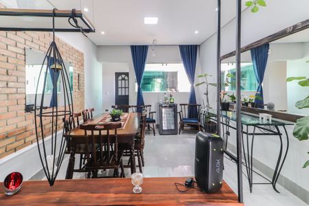 Sala de casa para alugar com 2 quartos, 130m² em Vila Antonio, São Paulo