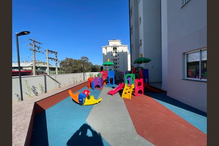 Apartamento à venda com 36m², 2 quartos e 1 vaga Apartamento à venda com 36m², 2 quartos e 1 vagaÁrea comum - Playground