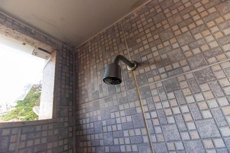 Casa de condomínio à venda com 685m², 4 quartos e 2 vagas Casa de condomínio à venda com 685m², 4 quartos e 2 vagasBanheiro da Suíte 2