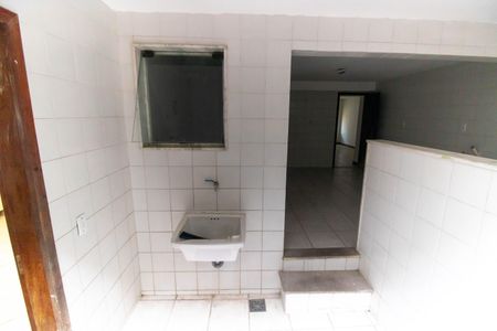 Casa de condomínio à venda com 685m², 4 quartos e 2 vagas Casa de condomínio à venda com 685m², 4 quartos e 2 vagasÁrea de Serviço