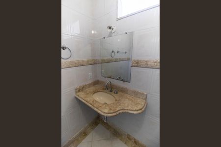 Casa de condomínio à venda com 685m², 4 quartos e 2 vagas Casa de condomínio à venda com 685m², 4 quartos e 2 vagasBanheiro da Suíte 1