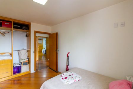 Apartamento à venda com 139m², 4 quartos e 2 vagasQuarto 3