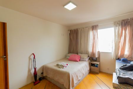 Apartamento à venda com 139m², 4 quartos e 2 vagasQuarto 3