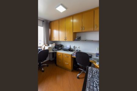 Apartamento à venda com 139m², 4 quartos e 2 vagasEscritório