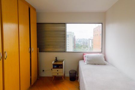 Apartamento à venda com 139m², 4 quartos e 2 vagasQuarto 2