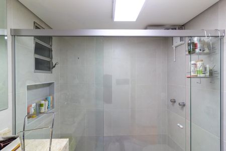 Apartamento à venda com 139m², 4 quartos e 2 vagasBanheiro da Suíte