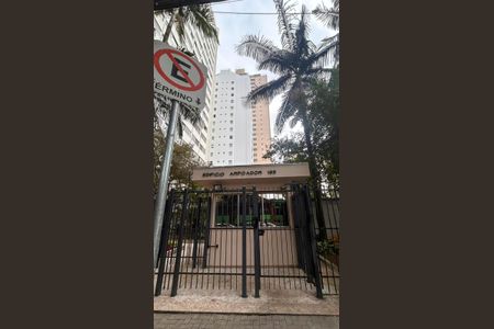 Apartamento à venda com 139m², 4 quartos e 2 vagasFachada