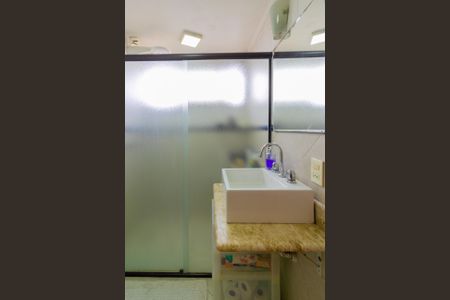 Apartamento à venda com 139m², 4 quartos e 2 vagasBanheiro Social