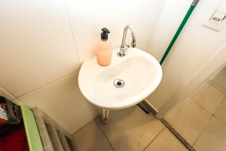 Apartamento para alugar com 36m², 2 quartos e sem vaga Apartamento para alugar com 36m², 2 quartos e sem vagaBanheiro