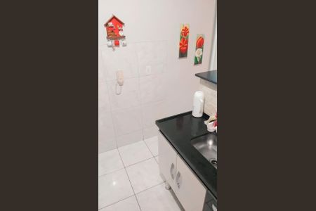 Cozinha de apartamento para alugar com 2 quartos, 45m² em Jardim Riacho das Pedras, Contagem
