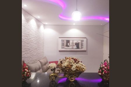 Sala de apartamento para alugar com 2 quartos, 45m² em Jardim Riacho das Pedras, Contagem