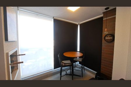 Apartamento à venda com 1 quarto, 58m² em Cambuí, Campinas