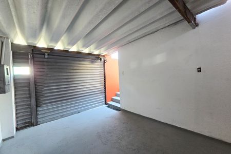 Casa à venda com 170m², 2 quartos e 1 vagaGaragem