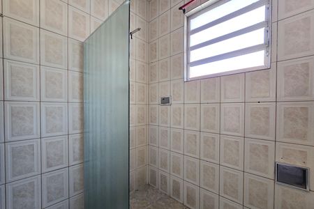 Casa à venda com 170m², 2 quartos e 1 vagaBanheiro Social