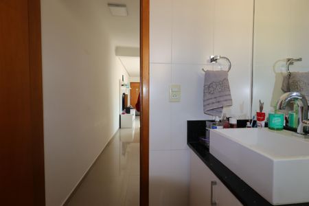 Apartamento à venda com 104m², 2 quartos e 2 vagasBanheiro
