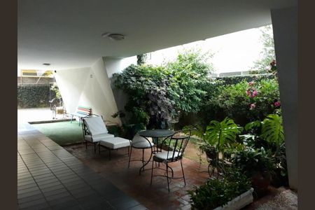 Apartamento à venda com 3 quartos, 214m² em Bela Vista, São Paulo