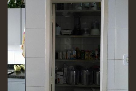 Apartamento à venda com 3 quartos, 214m² em Bela Vista, São Paulo