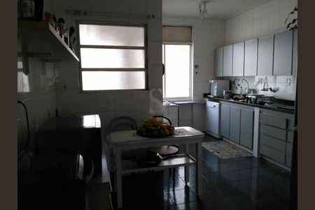 Apartamento à venda com 3 quartos, 214m² em Bela Vista, São Paulo